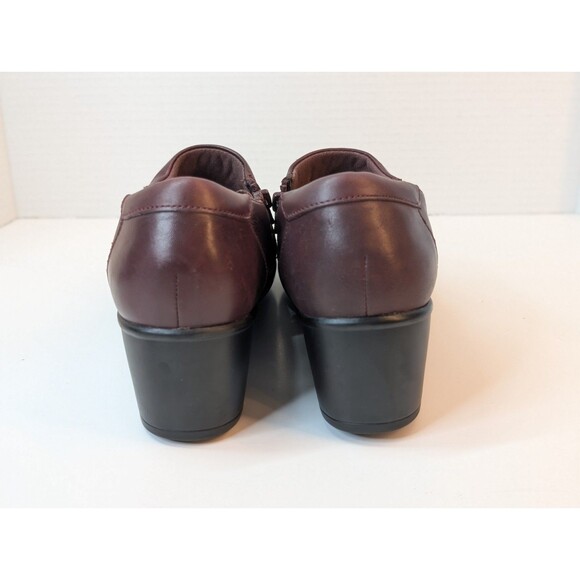 Clarks Boots Women's 11 M Ankle Booties Brown Leather Zip Heeled Casual Round - Picture 5 of 7